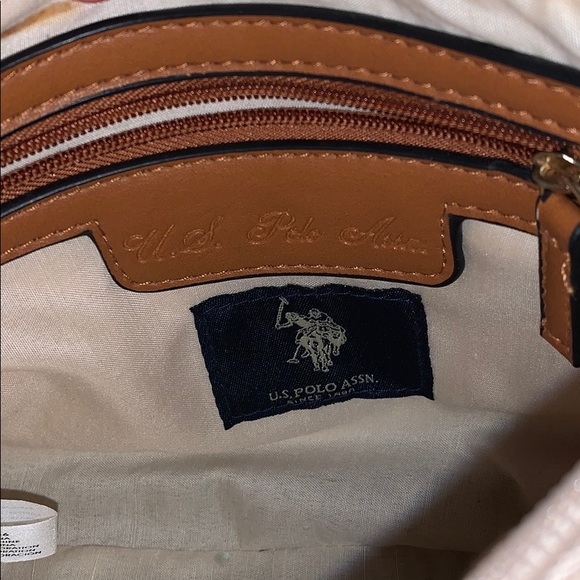 U.S. POLO ASSN. tan crossbody purse - Picture 2 of 7